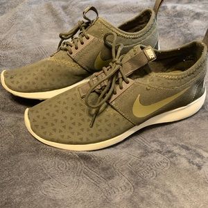 nike olive green sneakers womens